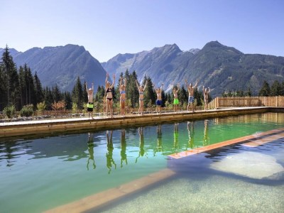 Holiday park Chalet near Ski Lift with Garden - Outdoor photo 19