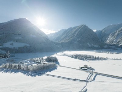 Holiday park Chalet near Ski Lift with Garden - Environment photo 36