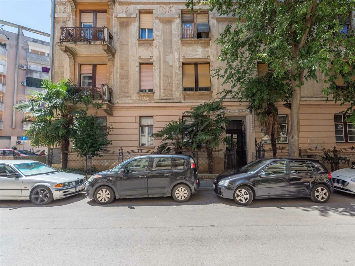 Apartment Maxim`s Residence Villa Münz - Outdoor photo 5