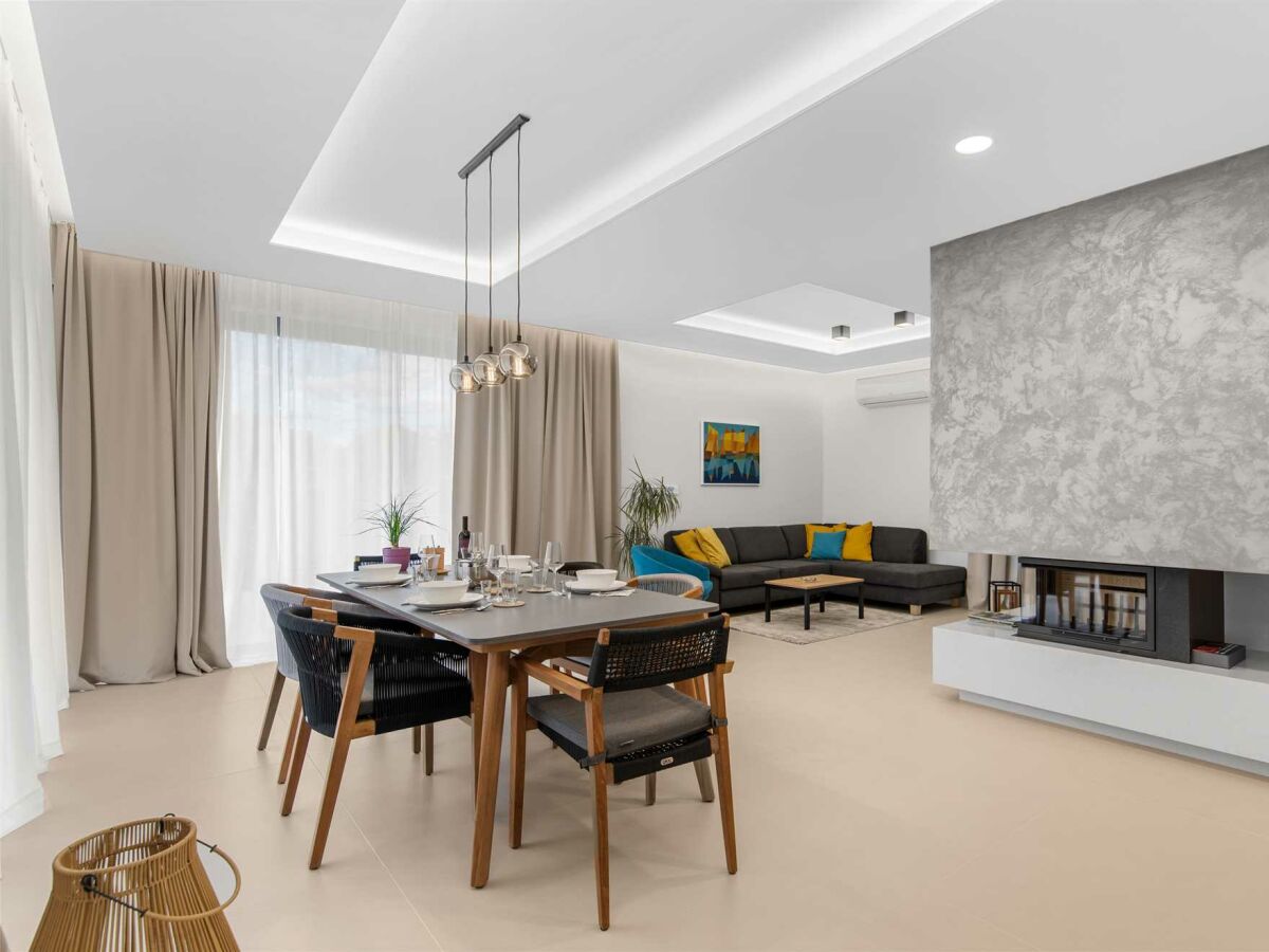 Villa VILLA ARIANA with a large pool - Features photo 5