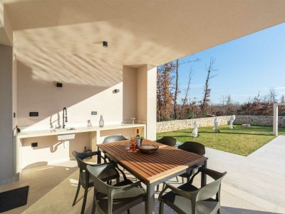 Villa Villa Shiva with a heatde pool - Outdoor photo 3