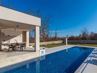 Villa Villa Shiva with a heatde pool - Outdoor photo 7