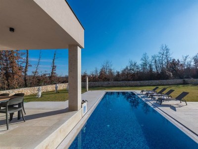 Villa Villa Shiva with a heatde pool - Outdoor photo 8