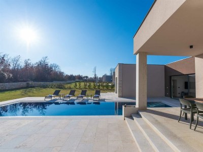 Villa Villa Shiva with a heatde pool - Outdoor photo 13