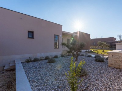 Villa Villa Shiva with a heatde pool - Outdoor photo 15