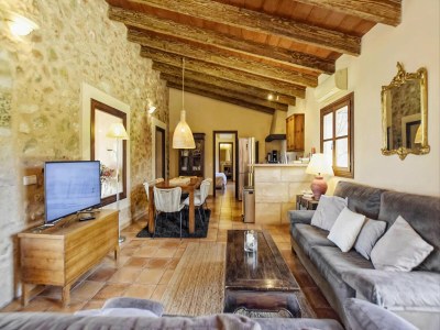 Holiday house Finca in Santa María mit Salzwasserpool - Features photo 22