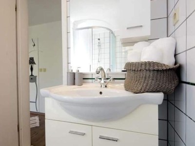 Apartment Blissful Bay Apartments Vrboska - One Bedroom Apartment with Balcony - Features photo 23