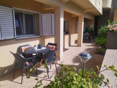 Apartment Charming One Bedroom Apartment Povljana - One Bedroom Apartment - Outdoor photo 5