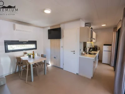 caravan Charming Two-bedroom Mobile Homes Drage - Mobile Home with Sea View and Terrace - Features photo 18