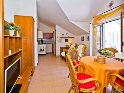 Apartment Charming and Sunny Hvar Apartments - One Bedroom Apartment with Balcony in Hvar - Apartment
