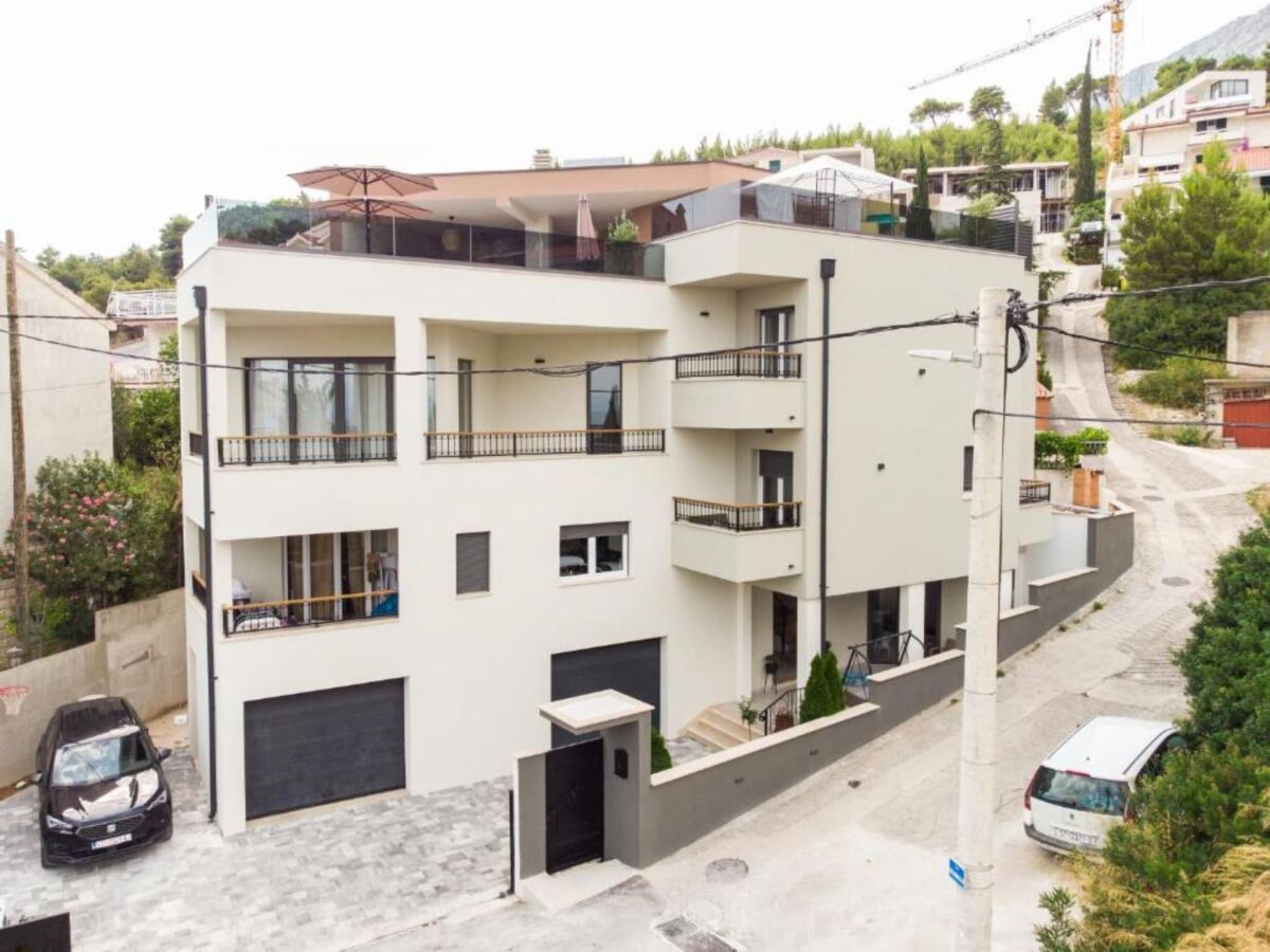 Apartment Three-Bedroom Penthouse Apartment