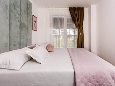 Apartment Three-Bedroom Penthouse Apartment - Features photo 10