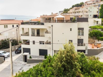 Apartment Three-Bedroom Penthouse Apartment - Outdoor photo 24