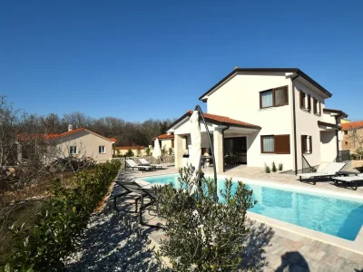 Villa Charmante Villa Navis mit privatem Pool in Kras - Villa
