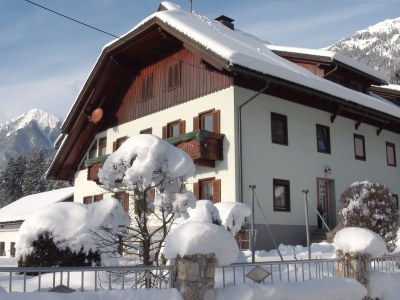 Holiday apartment Guesthouse in Wiesengrund Top 2 - Outdoor photo 2