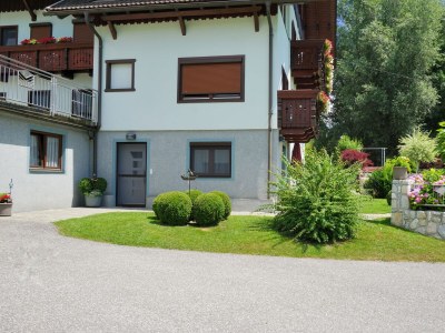 Holiday apartment Guesthouse in Wiesengrund Top 2 - Outdoor photo 7