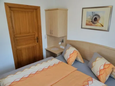 Holiday apartment Guesthouse in Wiesengrund Top 2 - Features photo 12