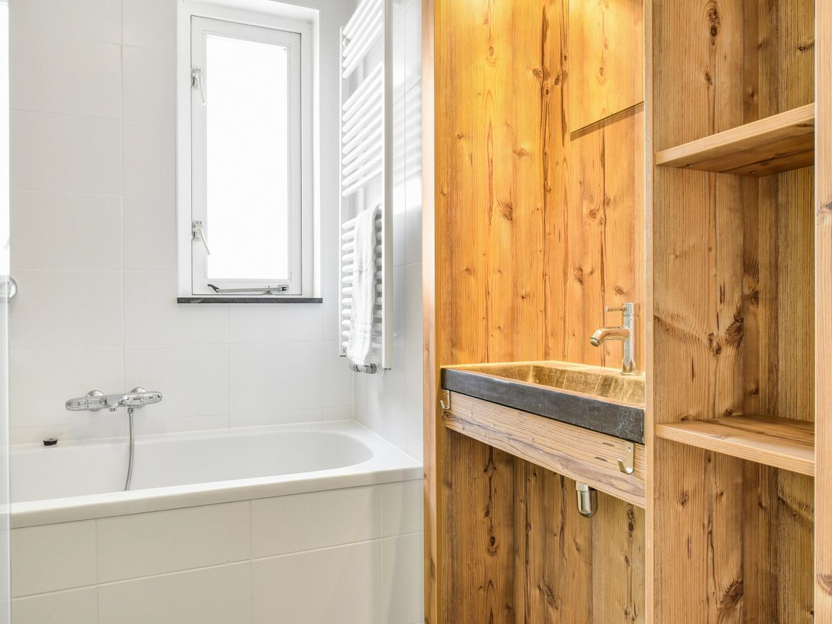 Holiday park Holiday home with dishwasher, 18 km. from Tilburg - Features photo 5