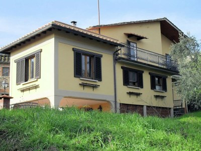 Villa Holiday Home in Tuscany with Stunning Views - Outdoor photo 7