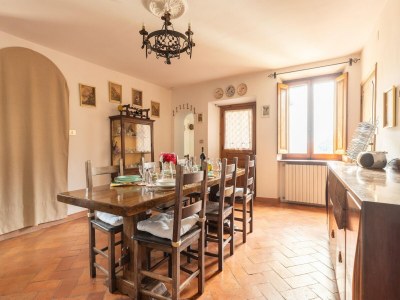 Villa Holiday Home in Tuscany with Stunning Views - Features photo 18