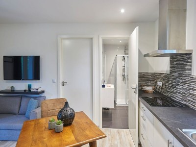 Holiday park Holiday Home in Mauroux with Pools & Vineyards - Features photo 7