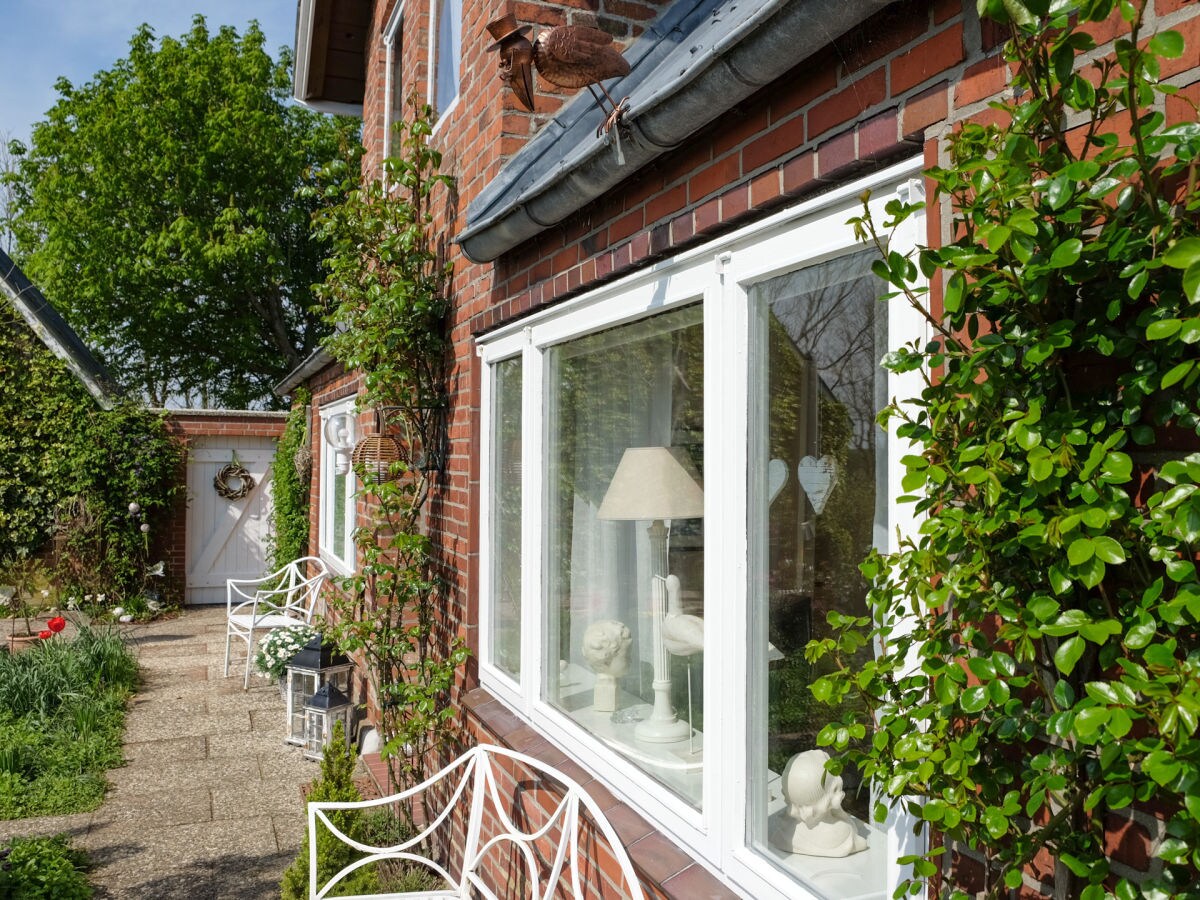 Holiday house "Ferienwarft 'Elisabeth'" - Outdoor photo 4