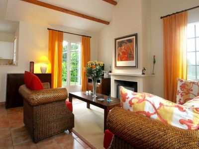 Holiday park Villa in France with Pool and Private Garden - Features photo 12