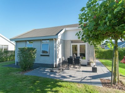 Holiday park Bungalow in Südholland nahe am Strand - Holiday park