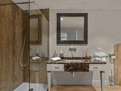 Apartment No title - Features photo 12