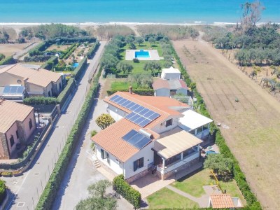 Holiday house Villa Diana in Campofelice di Roccella - Holiday house