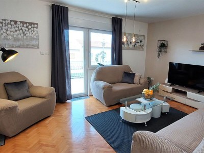 Apartment Modern Crikvenica Apartments with Sea View - Two Bedroom Apartment with Balcony - Features photo 4