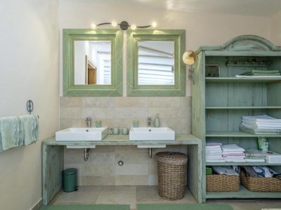 Villa Poolside Grand Retreat Villa - Features photo 39