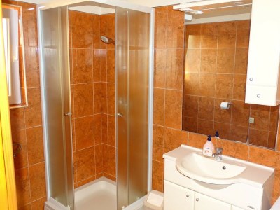 Apartment Apartmani Luna - Two Bedroom  Apartment - Features photo 15