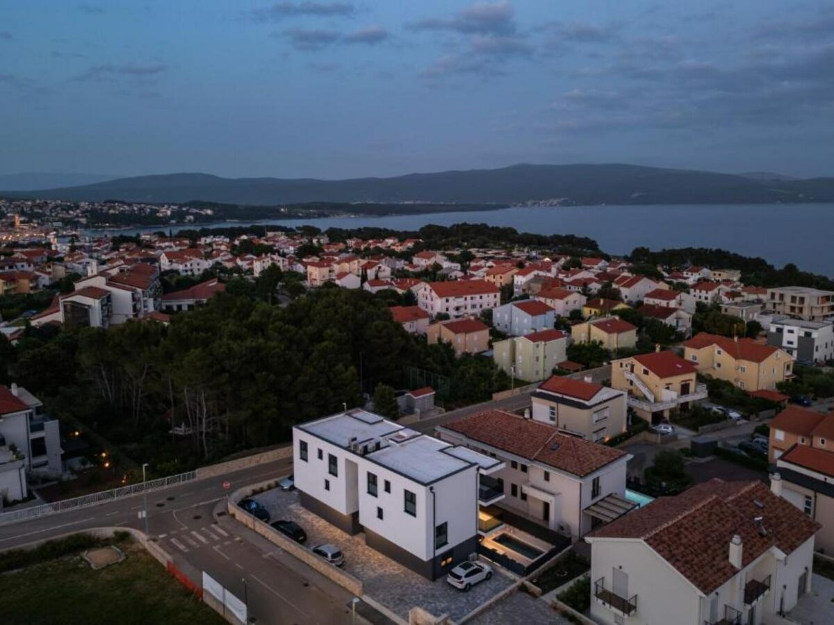 Apartment Charming Apartment Island Krk - Three Bedroom Apartment - Outdoor photo 4