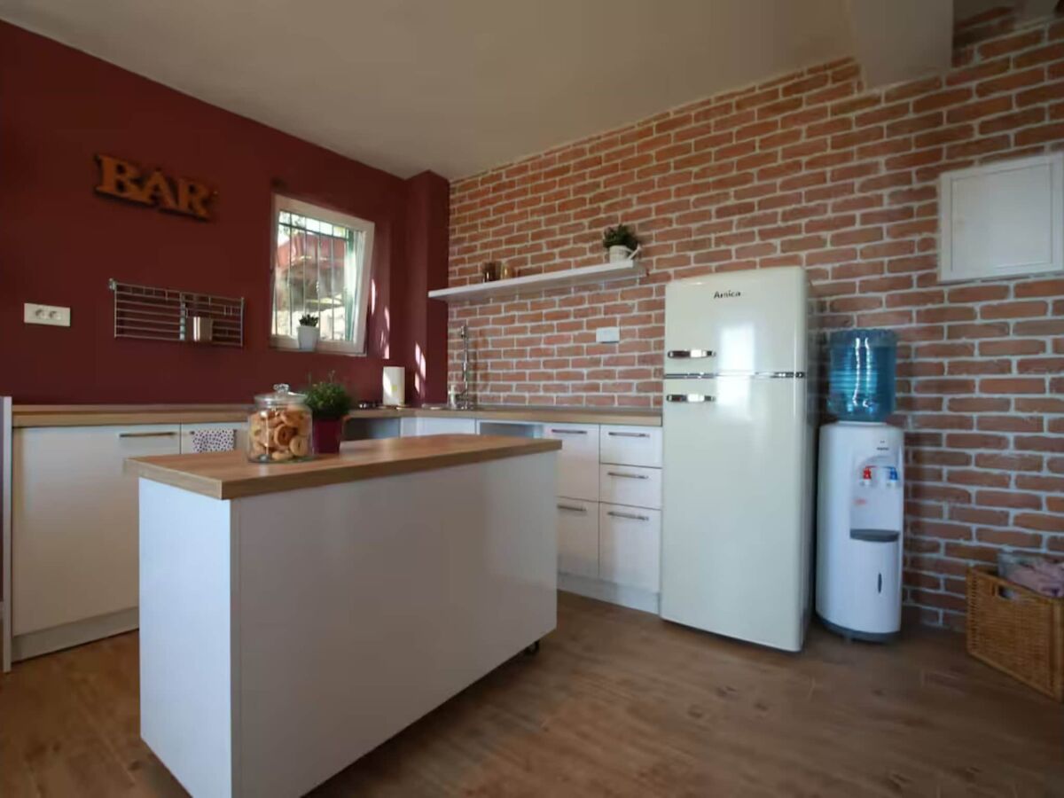 Holiday house Stone House Bay View Kaštela - Two Bedroom House with Pool - Features photo 5