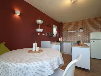 Holiday house Stone House Bay View Kaštela - Two Bedroom House with Pool - Features photo 6