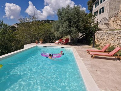 Holiday house Stone House Bay View Kaštela - Two Bedroom House with Pool - Outdoor photo 17