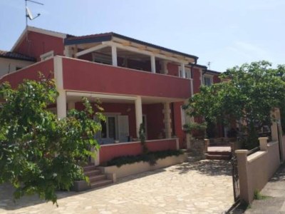 Apartment Apartments Dea & Paula - Classic Two Bedroom Apartment with Terrace - Outdoor photo 11