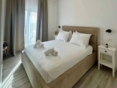 Apartment Two Bedroom Apartment with Terrace and Swimming pool - Features photo 33