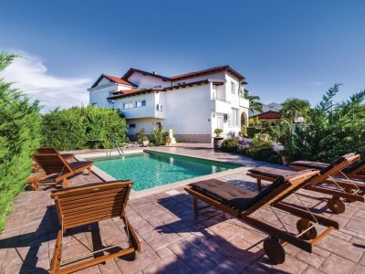 Holiday house Holiday Home Villa Ksenija - Six Bedroom Holiday Home with Pool - Outdoor photo 9