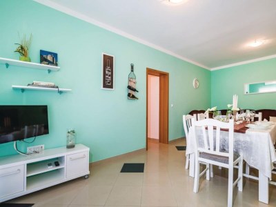 Holiday house Holiday Home Villa Ksenija - Six Bedroom Holiday Home with Pool - Features photo 15