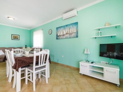 Holiday house Holiday Home Villa Ksenija - Six Bedroom Holiday Home with Pool - Features photo 23