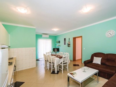 Holiday house Holiday Home Villa Ksenija - Six Bedroom Holiday Home with Pool - Features photo 39