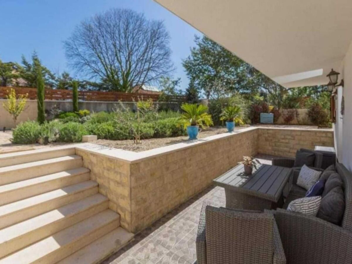 Apartment Two Bedroom Apartment with Terrace - Outdoor photo 3