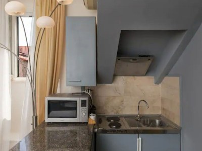 Apartment Double Room with Old town view - Features photo 10