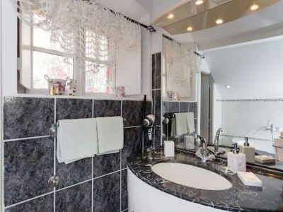 Apartment Double Room with Old town view - Features photo 25