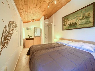 Apartment Chic and Charming Krk Downtown Apartments - Standard Studio Apartment - Features photo 11