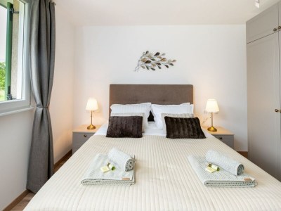 Holiday house Holiday Home Milevoj - Three Bedroom Holiday Home - Features photo 13