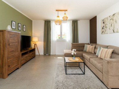 Holiday house Holiday Home Milevoj - Three Bedroom Holiday Home - Features photo 24