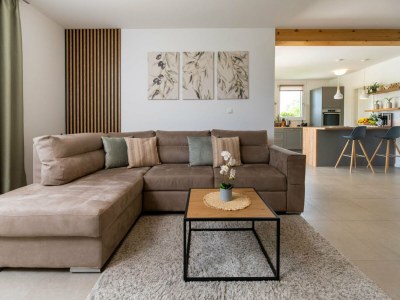 Holiday house Holiday Home Milevoj - Three Bedroom Holiday Home - Features photo 28